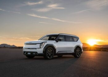 Kia EV9 Nightfall Edition: Чёрный пакет с прибавкой в крутящем моменте