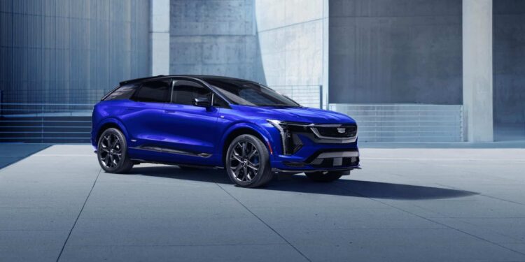 Cadillac Optiq-V: 519 лошадей и зарядка от Tesla — первый электрокроссовер с NACS-портом