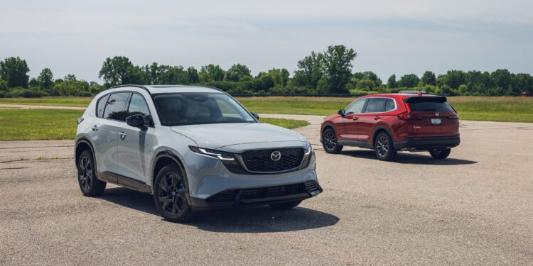 2026 Honda CR-V EX-L против Mazda CX-5 Premium Plus: чья очередь на пьедестал?