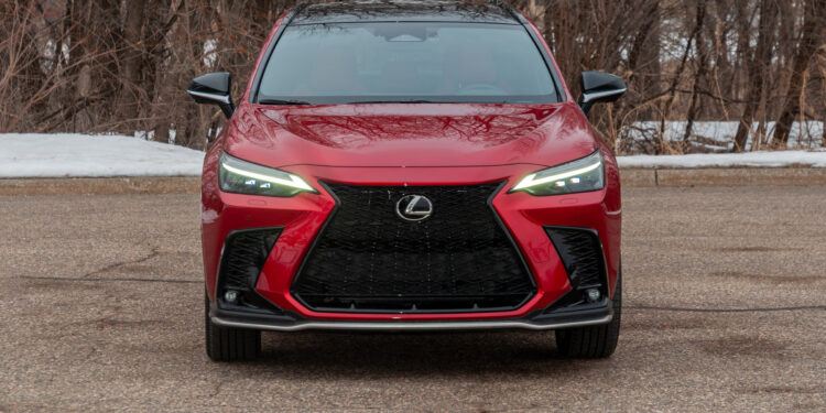 2026 Lexus NX 350h: Почему этот гибрид покупают чаще BMW и Audi