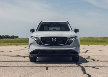 2026 Mazda CX-5 Premium Plus: свежие фото топ‑версии