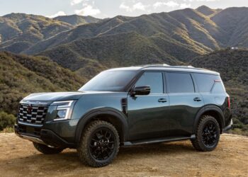 2026 Nissan Armada: Внедорожник, который не боится съезжать с асфальта
