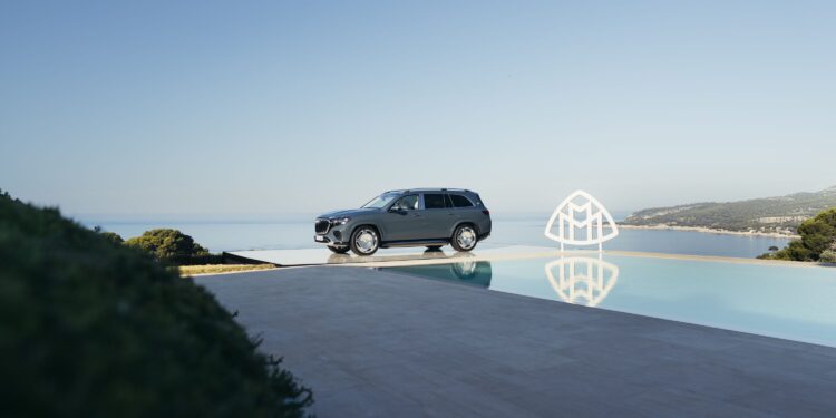 2027 Mercedes-Maybach GLS680: люксовый внедорожник с V8 и блеском