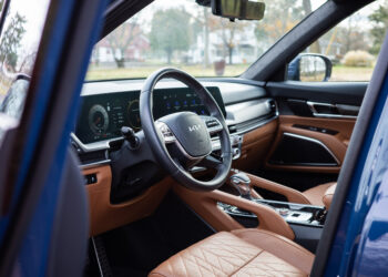 460 000 Kia Tellurides снова едут в сервис: отзывная кампания провалилась