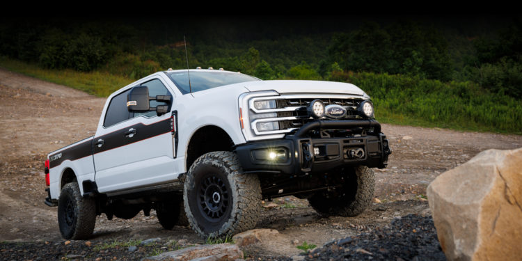 AEV показала второй пакет для Ford Super Duty: 37 дюймов вместо 40