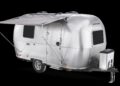 Airstream представил самый доступный трейлер: легендарная «серебряная пуля» теперь стоит дешевле $65 000
