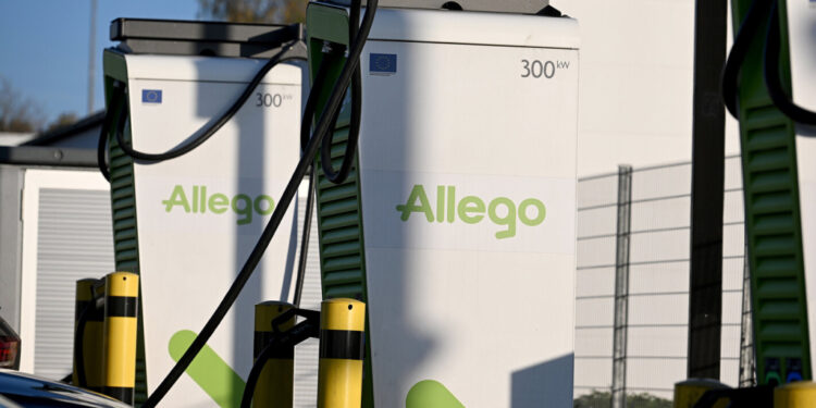 Allego снижает тарифы на зарядку электромобилей почти до цены домашней розетки