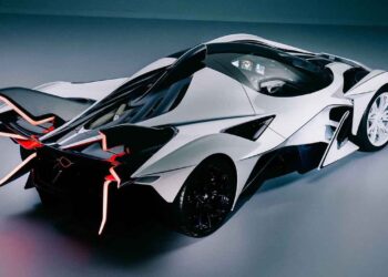 Apollo EVO (2026): 800-сильный дракон с атмосферным V12 добрался до Гудвуда