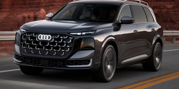 Audi представила спортивный SQ9 с V8 битурбо