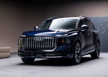 Audi Q9 научилась проецировать поворотники на асфальт