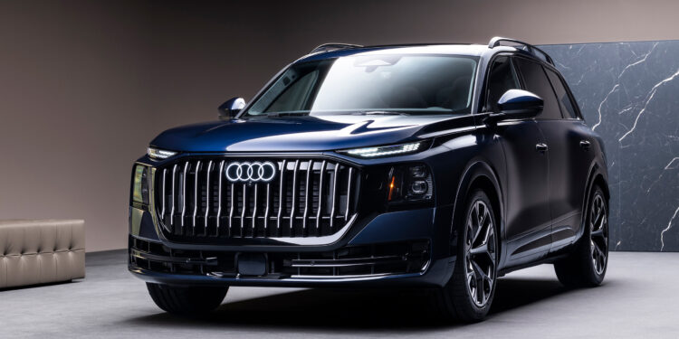 Audi Q9 научилась проецировать поворотники на асфальт