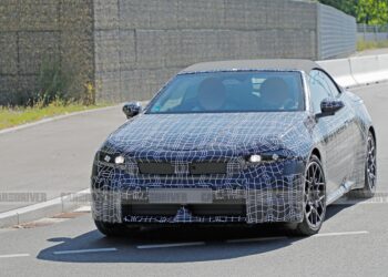 BMW i4 кабриолет с мягкой крышей и Neue Klasse замечен на тестах