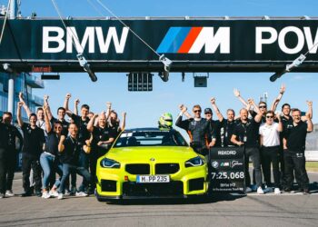 BMW M2 с Track-Kit побил рекорд Нордшляйфе M2 CS