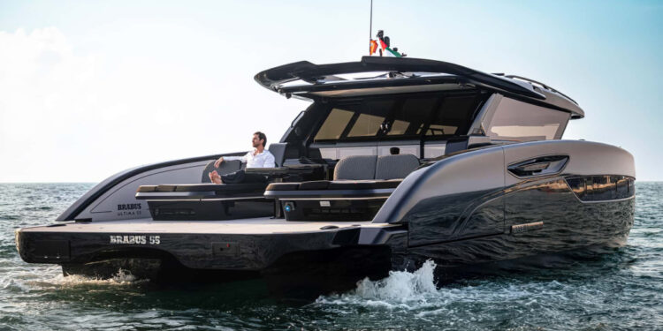 Brabus представил самый мощный катамаран: Ultima 55 с 1450 л.с.