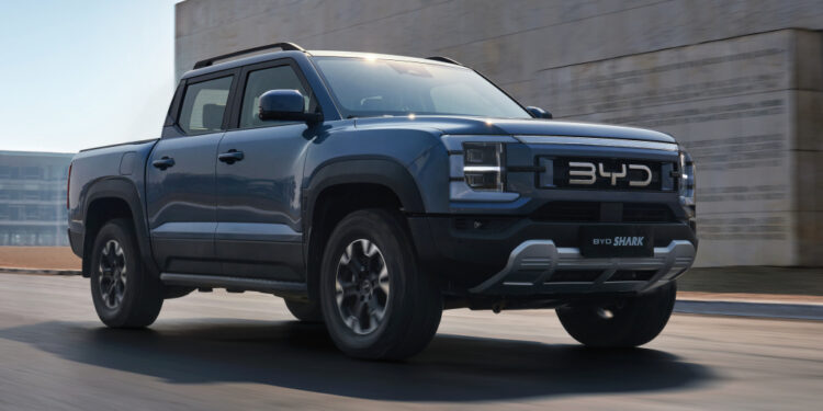 BYD Shark: первый пикап китайского гиганта бросил вызов Ford Ranger