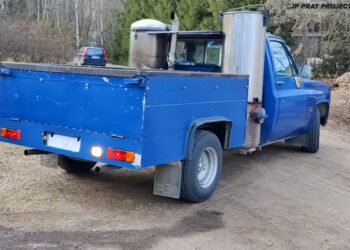 Chevrolet Pick-up на дровах: V8 проехал 100 000 км на древесном газе