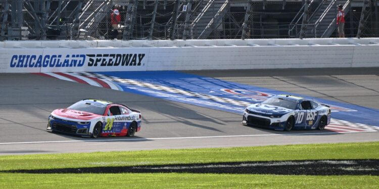 Chicagoland Speedway: Тайлер Реддик озадачен скоростью, напоминающей старую Atlanta