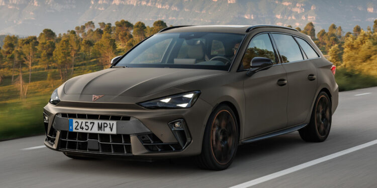Cupra Leon Sportstourer: универсал, который рычит как спорткар