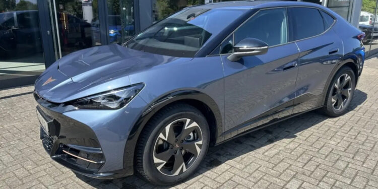 Cupra Tavascan: мощный 286-сильный электрокроссовер подешевел на 18 000 евро