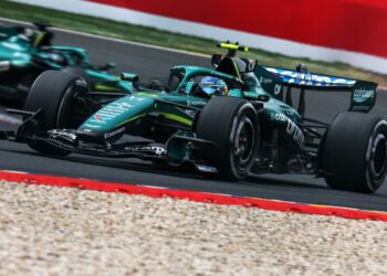 «Давненько мы не гонялись по-настоящему»: Aston Martin делает ставку на обновления в Венгрии