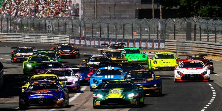 DTM Норисринг: Тиим приносит Aston Martin первую победу после жуткой аварии