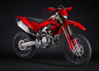 Ducati Desmo 450 EDS: Итальянцы зарядили эндуро с гоночным сердцем
