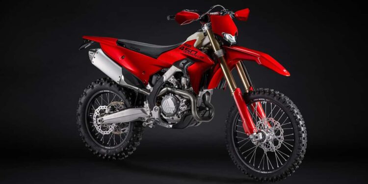 Ducati Desmo 450 EDS: Итальянцы зарядили эндуро с гоночным сердцем