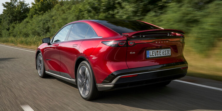 Электрический седан Mazda 6e: старт продаж и выгодные предложения