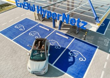 EnBW снижает цены на зарядку электромобилей на летних каникулах