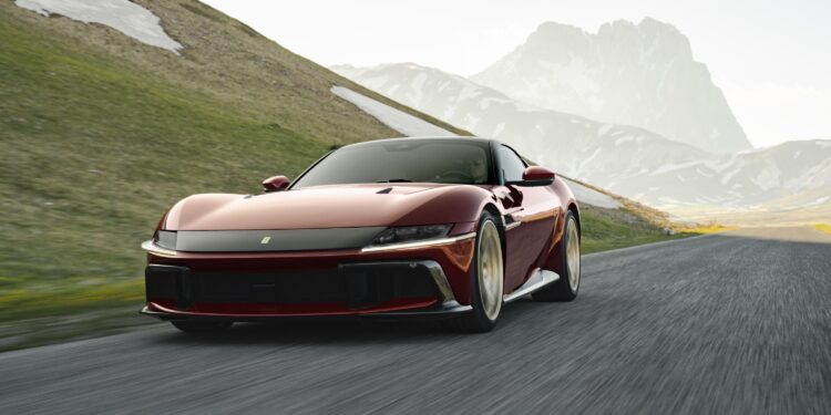 Ferrari 12Cilindri Manuale: легендарный «грызунок» вернулся — но с подвохом