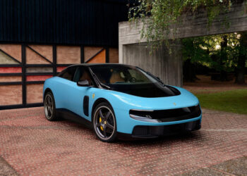 Ferrari Luce: первый гиперкар вышел на аукцион с нулевым шасси