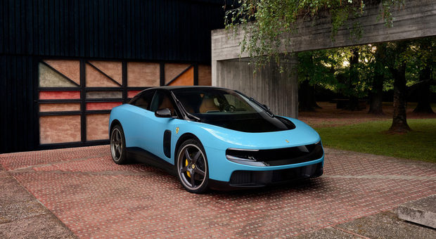 Ferrari Luce: первый гиперкар вышел на аукцион с нулевым шасси