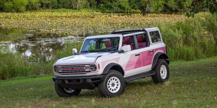 Ford Bronco получил розовую версию в честь Большого Соленого озера