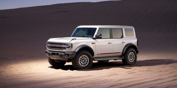 Ford отзывает 565 тысяч внедорожников Bronco и Bronco Raptor из-за риска возгорания