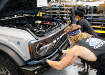 Ford отзывает более полумиллиона внедорожников Bronco из-за риска возгорания