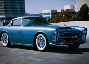 Гигантская ошибка: Chrysler отказался от спорткара, способного бросить вызов Ferrari