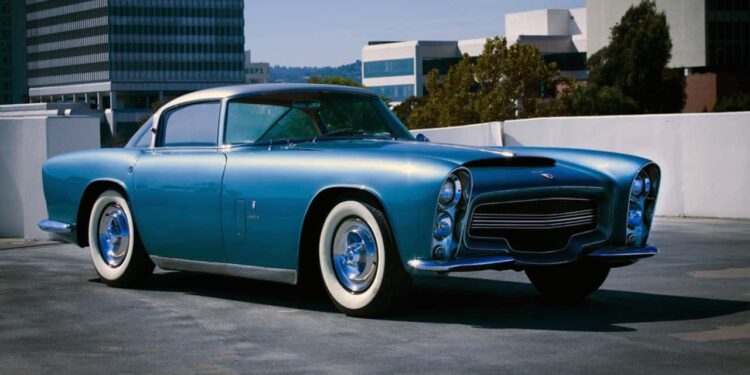 Гигантская ошибка: Chrysler отказался от спорткара, способного бросить вызов Ferrari