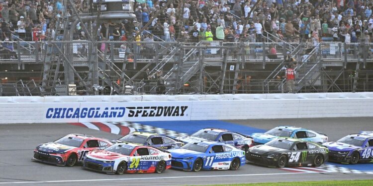 Гонка за плей-офф NASCAR: кто главный фаворит?
