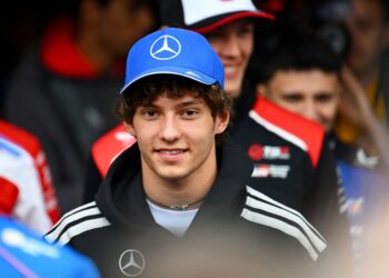 Гюнтер Штайнер: В Италии пока не прониклись Антонелли из-за одержимости Ferrari