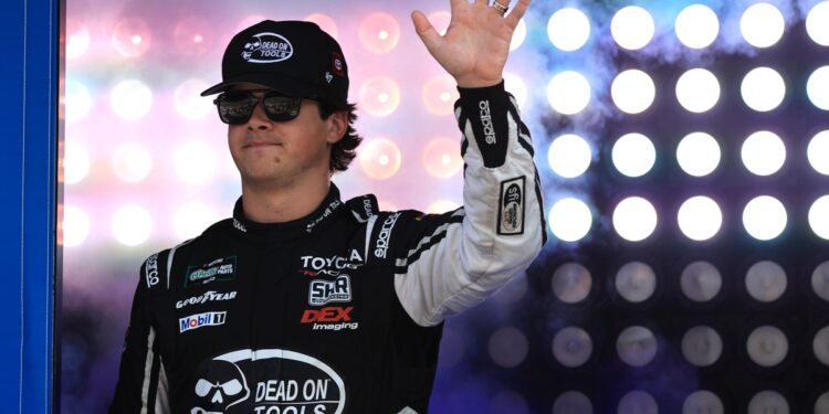 Харрисон Бертон вернётся в NASCAR Truck Series на IRP