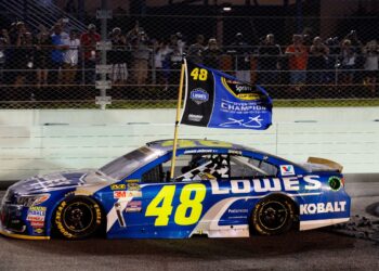 Хендрик отдаёт легендарный номер 48 Джонсону на последний Daytona 500