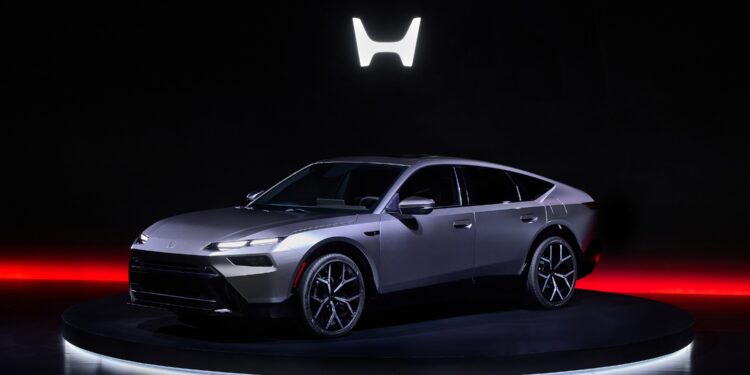 Honda метит в аудиторию Subaru Outback с приподнятым Accord