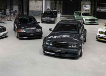 HWA Evo #001 и Mercedes 190 Evo II #001 встретились