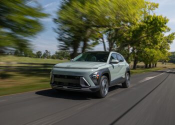 Hyundai отзывает 47 тысяч Kona и Kona Electric из-за проблем с ремнями безопасности