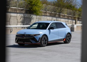 Hyundai срезала цену на Ioniq 5 N: 641 сила стала доступнее