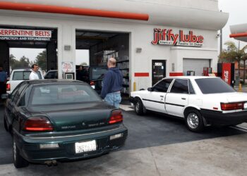 Jiffy Lube продан за $1,3 миллиарда: что будет с сетью масляных сервисов