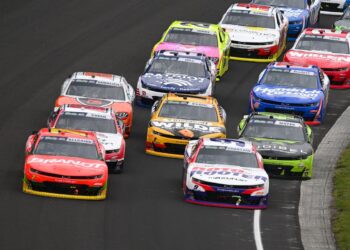 JR Motorsports вписала имя в историю NASCAR: первый квартет на Indianapolis