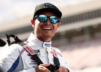 Кайл Ларсон как-то обронил фразу, которая прогремела по всему NASCAR: он хочет уйти из Cup Series до 40 лет, чтобы гоняться на winged sprint car. Было это в 2018 году, но разговоры не утихают до сих пор.