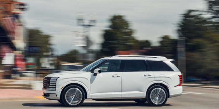 Какой Hyundai Palisade Hybrid окупает каждый рубль