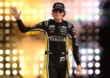 Карсон Хосевар стал лицом NASCAR для тех, кто не смотрит NASCAR. Сам он не до конца понимает, почему